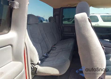 2004 Chevrolet Silverado 1500 Ls z USA, uszkodzony, nr VIN 2GCEC19N341404440